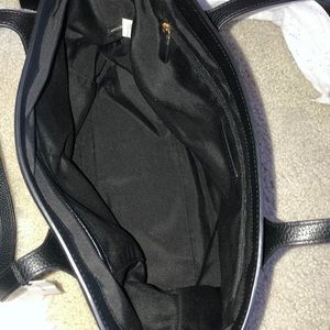 Marc Jacobs Bags - Marc Jacobs Genuine Leather Purse Marc Jacobs Bags - Marc Jacobs Genuine Leather Purse